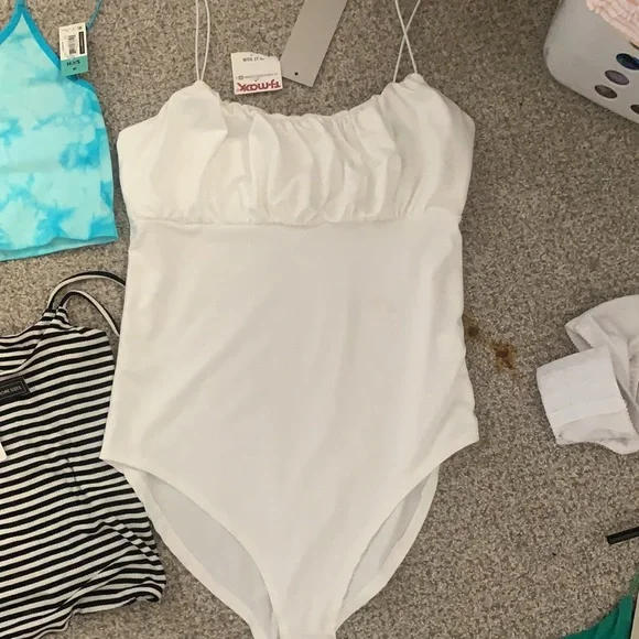 5 shirts size extra small perfect fit for teenager - Picture 6 of 6